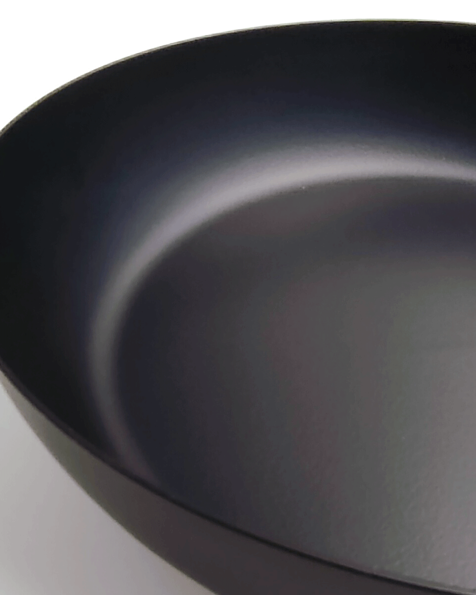 Nihon Yoshokki Takumi Japan Magma Plate Eisenpfanne 26cm